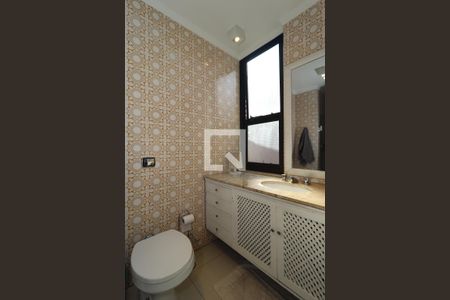 Casa de condomínio à venda com 400m², 4 quartos e 4 vagasBanheiro da Suíte 2