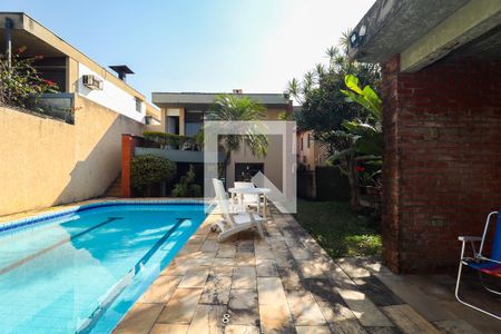 Casa de condomínio à venda com 400m², 4 quartos e 4 vagasÁrea externa
