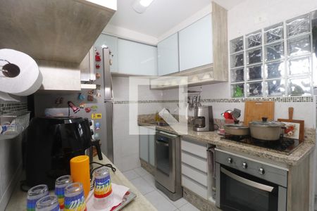 Apartamento à venda com 68m², 2 quartos e 2 vagasCozinha