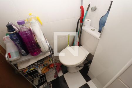 Apartamento à venda com 68m², 2 quartos e 2 vagasBanheiro de serviço