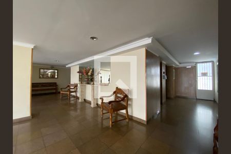 Apartamento à venda com 68m², 2 quartos e 2 vagasHall de entrada