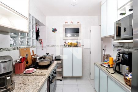 Apartamento à venda com 68m², 2 quartos e 2 vagasCozinha