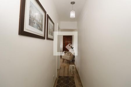 Apartamento à venda com 68m², 2 quartos e 2 vagasCorredor