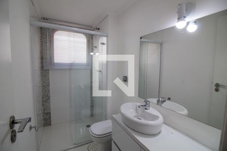Apartamento à venda com 213m², 3 quartos e 4 vagas Apartamento à venda com 213m², 3 quartos e 4 vagasBanheiro da Suíte 1