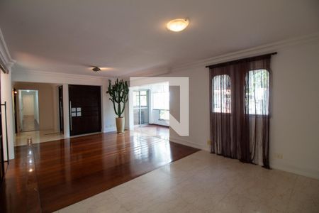 Apartamento à venda com 213m², 3 quartos e 4 vagas Apartamento à venda com 213m², 3 quartos e 4 vagasSala