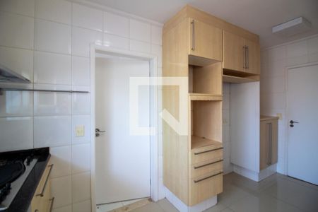 Apartamento à venda com 213m², 3 quartos e 4 vagas Apartamento à venda com 213m², 3 quartos e 4 vagasCozinha