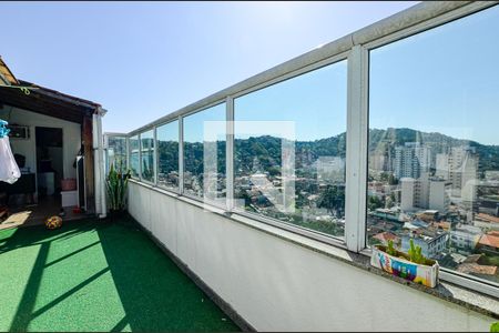 Varanda de apartamento à venda com 2 quartos, 124m² em Vital Brasil, Niterói