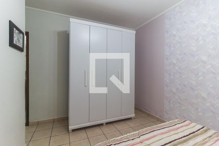 Casa para alugar com 172m², 4 quartos e 2 vagas Casa para alugar com 172m², 4 quartos e 2 vagasQuarto 3 - Suíte 1