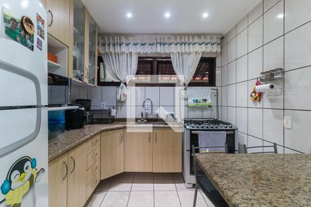 Casa para alugar com 172m², 4 quartos e 2 vagas Casa para alugar com 172m², 4 quartos e 2 vagasCozinha