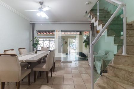 Casa para alugar com 172m², 4 quartos e 2 vagas Casa para alugar com 172m², 4 quartos e 2 vagasSala de Jantar