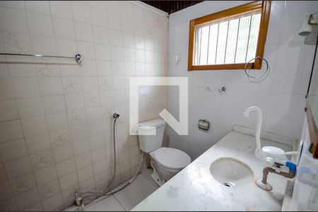 Casa à venda com 300m², 3 quartos e 1 vagaBanheiro da Suíte 2