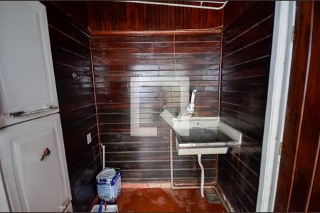 Casa à venda com 300m², 3 quartos e 1 vagaÁrea de Serviço