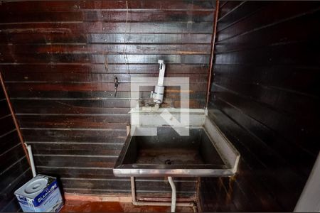 Casa à venda com 300m², 3 quartos e 1 vagaÁrea de Serviço