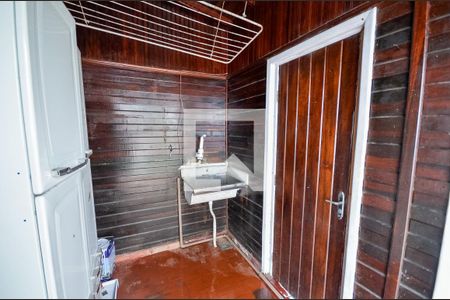 Casa à venda com 300m², 3 quartos e 1 vagaÁrea de Serviço