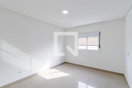Casa à venda com 252m², 4 quartos e 6 vagasSuíte 2