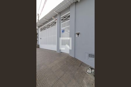 Casa à venda com 252m², 4 quartos e 6 vagasFachada