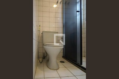 Banheiro de apartamento à venda com 2 quartos, 54m² em Barra Funda, São Paulo