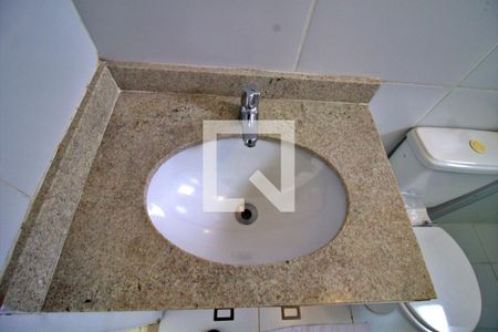 Apartamento para alugar com 75m², 2 quartos e 1 vaga Apartamento para alugar com 75m², 2 quartos e 1 vagaBanheiro da Suíte 2