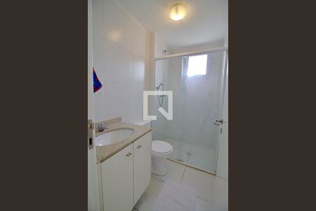 Apartamento para alugar com 75m², 2 quartos e 1 vaga Apartamento para alugar com 75m², 2 quartos e 1 vagaBanheiro da Suíte 2
