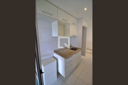 Apartamento para alugar com 75m², 2 quartos e 1 vaga Apartamento para alugar com 75m², 2 quartos e 1 vagaCozinha