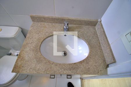 Apartamento para alugar com 75m², 2 quartos e 1 vaga Apartamento para alugar com 75m², 2 quartos e 1 vagaBanheiro