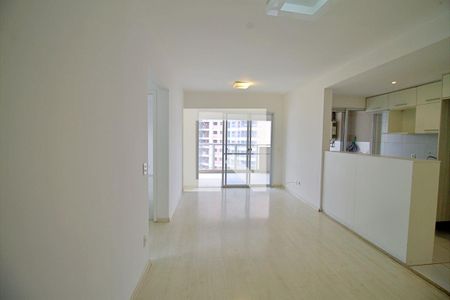 Apartamento para alugar com 75m², 2 quartos e 1 vaga Apartamento para alugar com 75m², 2 quartos e 1 vagaSala