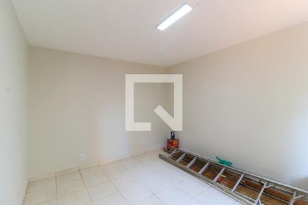 Casa à venda com 120m², 2 quartos e 2 vagas Casa à venda com 120m², 2 quartos e 2 vagasQuarto de Serviço