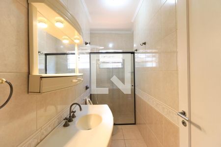 Casa à venda com 120m², 2 quartos e 2 vagas Casa à venda com 120m², 2 quartos e 2 vagasBanheiro