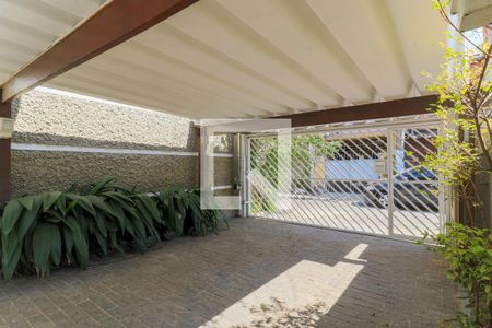 Casa à venda com 120m², 2 quartos e 2 vagas Casa à venda com 120m², 2 quartos e 2 vagasGaragem