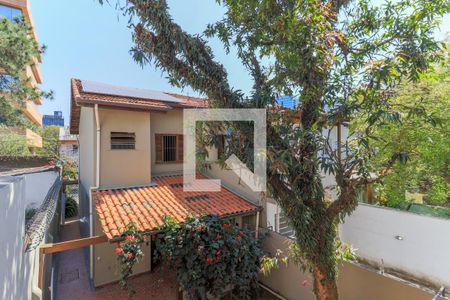 Casa à venda com 120m², 2 quartos e 2 vagas Casa à venda com 120m², 2 quartos e 2 vagasQuintal