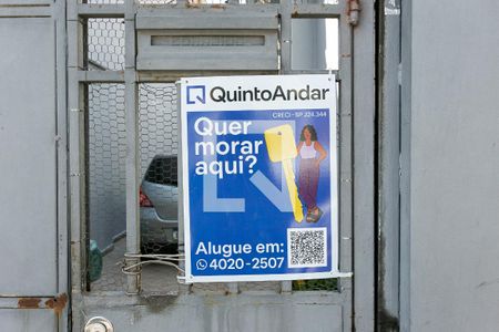 Casa para alugar com 90m², 2 quartos e 1 vagaFachada - Placa