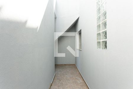 Casa para alugar com 90m², 2 quartos e 1 vagaQuintal