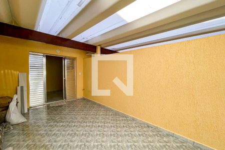 Casa para alugar com 98m², 2 quartos e 1 vagaEntrada