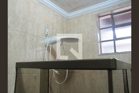 Casa à venda com 120m², 3 quartos e 2 vagasBanheiro