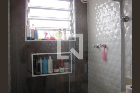 Casa à venda com 120m², 3 quartos e 2 vagasBanheiro