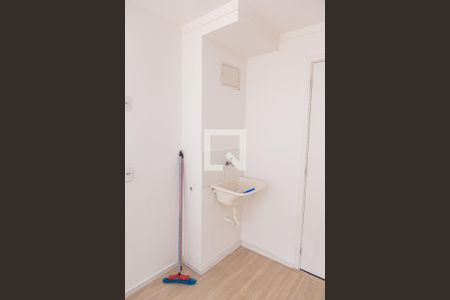 Sala/Cozinha de apartamento para alugar com 2 quartos, 40m² em Cangaíba, São Paulo