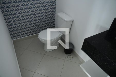 Lavabo de casa de condomínio para alugar com 4 quartos, 320m² em Jardim Caiapiá, Cotia