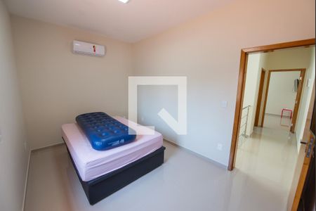 Quarto 2 de casa para alugar com 3 quartos, 128m² em Residencial Portal da Mantiqueira, Taubaté