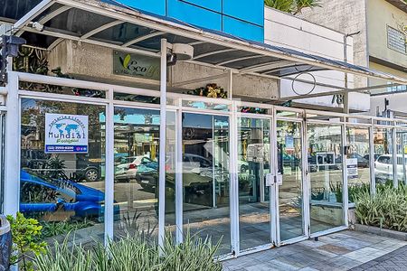 Apartamento à venda com 76m², 2 quartos e 2 vagasFachada