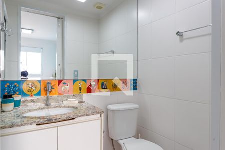 Apartamento à venda com 76m², 2 quartos e 2 vagasBanheiro da Suíte