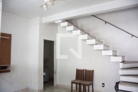 Sala de casa à venda com 2 quartos, 68m² em Portuguesa, Rio de Janeiro