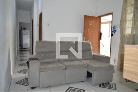 Sala de casa à venda com 2 quartos, 180m² em Olinda, Contagem