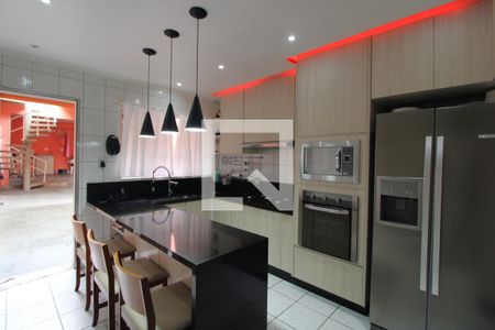 Casa à venda com 184m², 2 quartos e 2 vagasCozinha