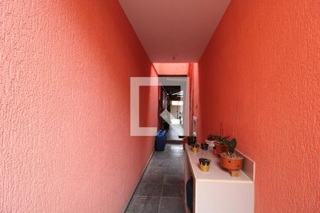 Casa à venda com 184m², 2 quartos e 2 vagasQuintal lateral