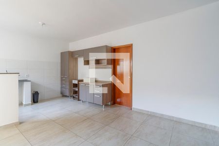 Sala de kitnet/studio para alugar com 1 quarto, 38m² em Vila Ramos, São Paulo