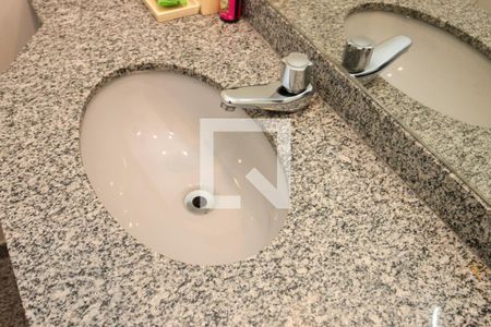 Apartamento à venda com 103m², 3 quartos e 2 vagasLavabo - Torneira