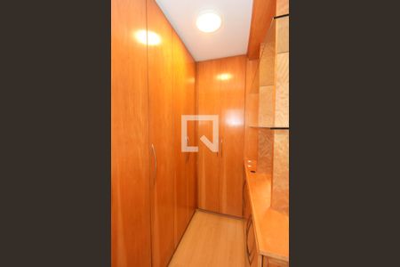 Apartamento à venda com 103m², 3 quartos e 2 vagasCloset da suíte