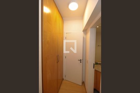 Apartamento à venda com 103m², 3 quartos e 2 vagasQuartos - Corredor - Armário