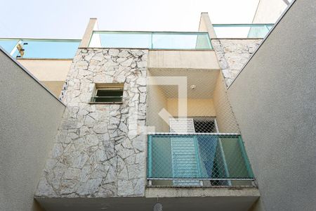 Casa à venda com 170m², 4 quartos e 2 vagasFachada