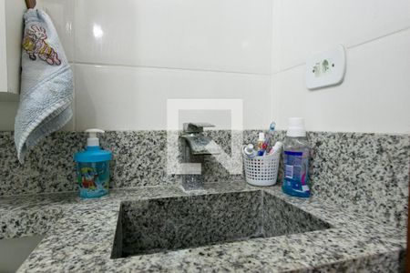 Casa à venda com 170m², 4 quartos e 2 vagasBanheiro da Suíte 2